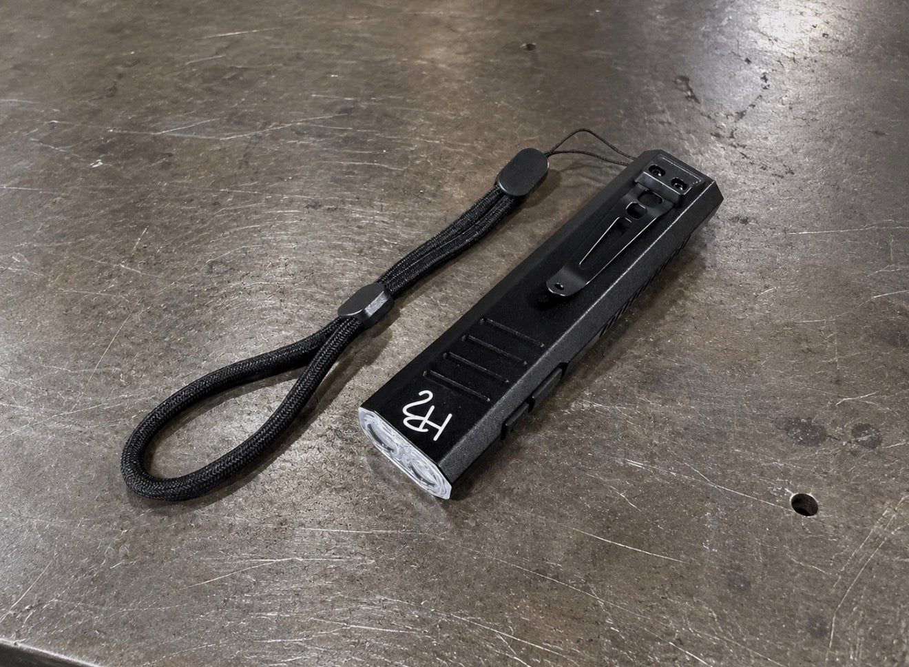 Magnetic flashlight