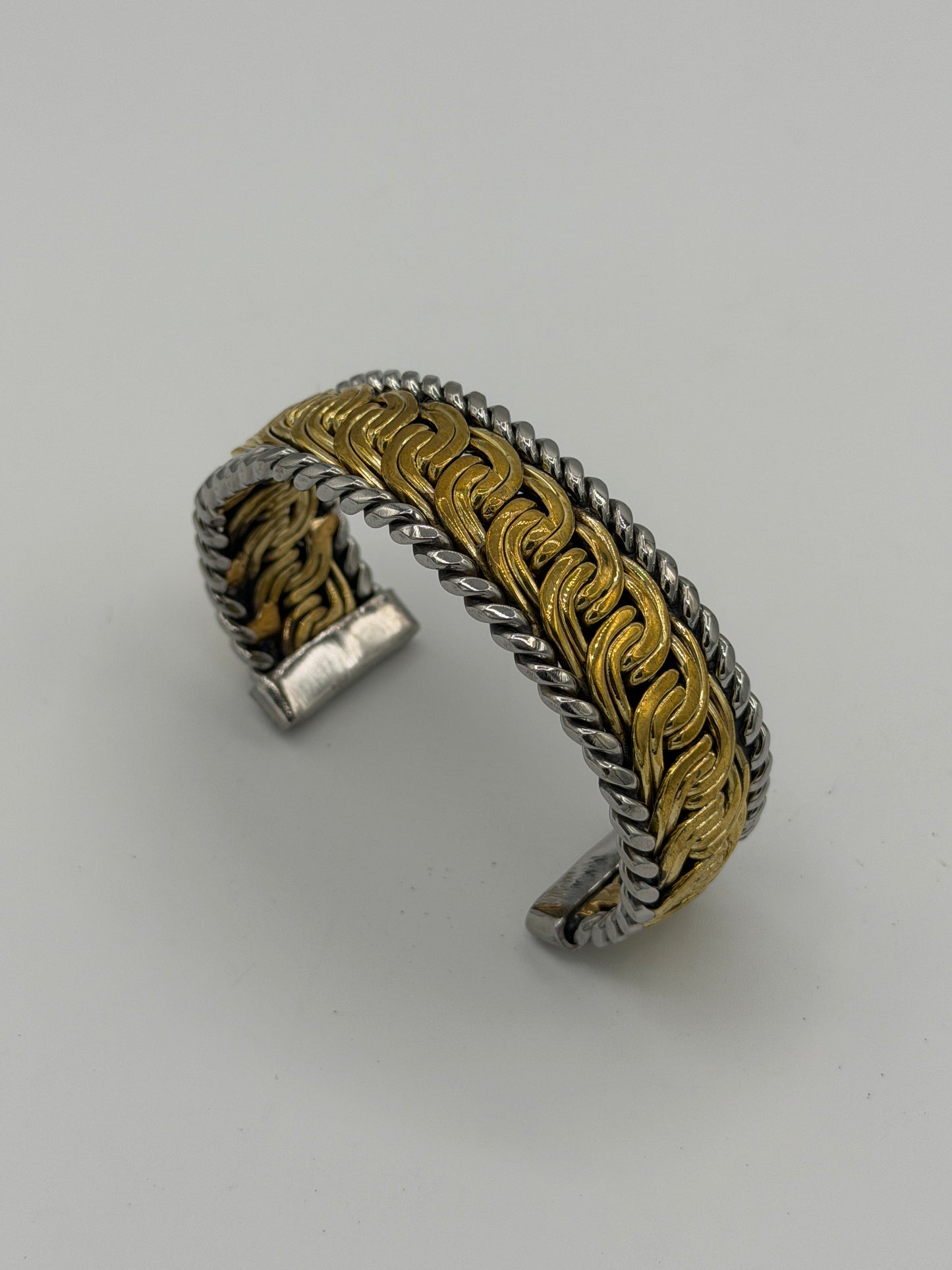 Bracelet ￼